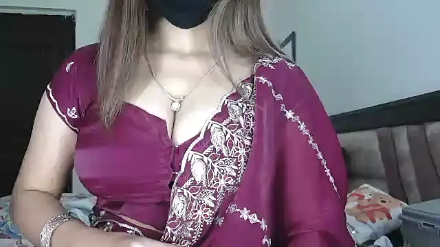 Meadow_Rain's cam snapshot