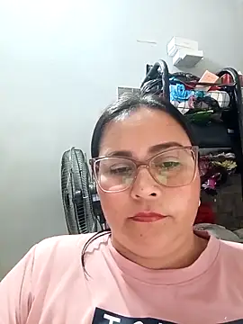 Dirty-Momm-Divorced-Hot's cam snapshot