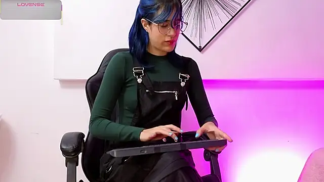 Rosse_Baker_'s cam snapshot