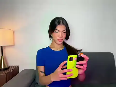 CassieSommereux live sex cam