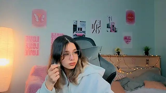 dinnerwithflowers's cam snapshot