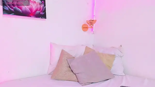 LunaaGreyy's cam snapshot