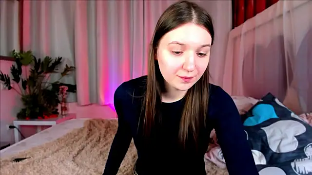 Raven_Crowe's cam snapshot