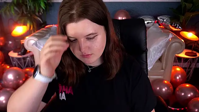 KristiFoxy's cam snapshot