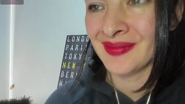 queen_fetish's cam snapshot