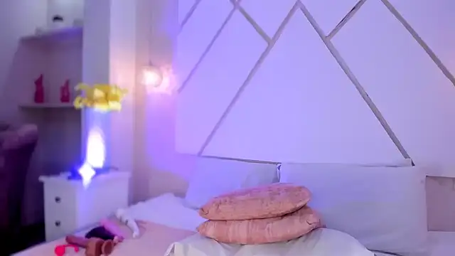 isabellashine's cam snapshot