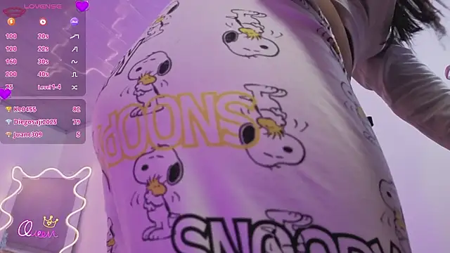 ZURY_TAY's cam snapshot