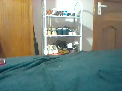 Hotty_254's cam snapshot