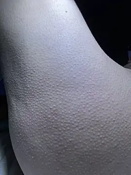 iu_uzZ's cam snapshot