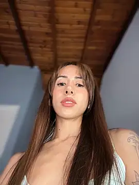 lauravasquez live sex cam