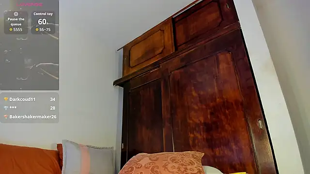 Coral_w10's cam snapshot