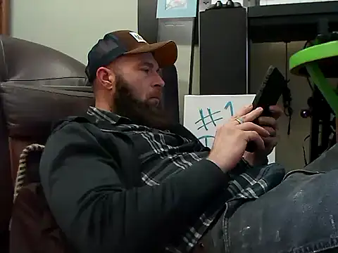 Numba1dad_'s cam snapshot