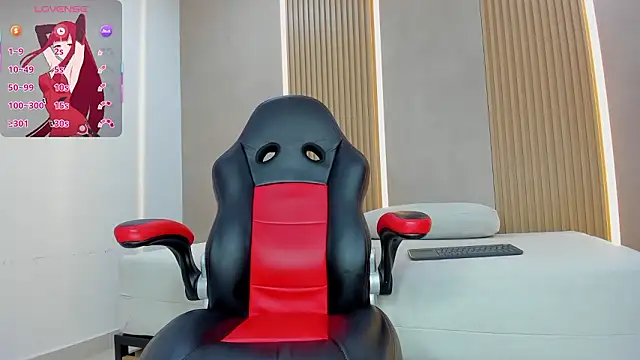 emily_kovac's cam snapshot