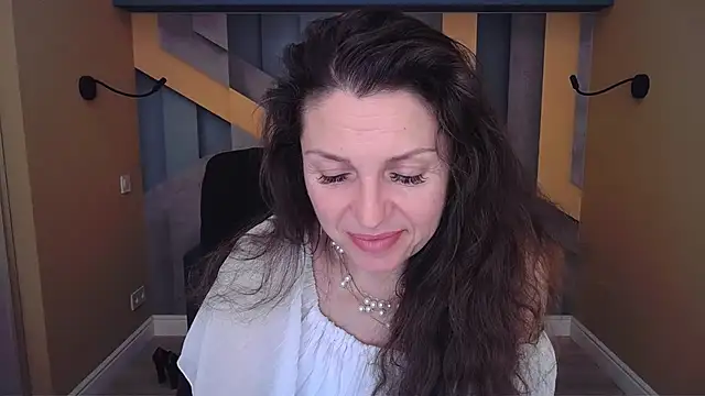 EllaLong live sex cam