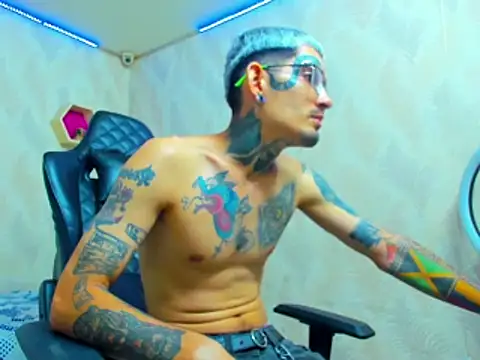 Boy_tatto77's cam snapshot