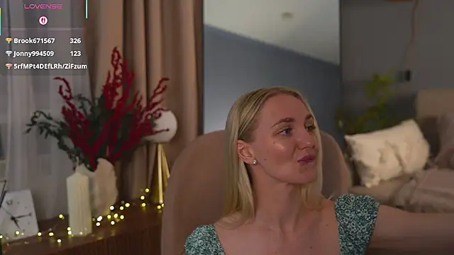 Carolllina_'s cam snapshot