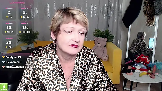 SexyGrandma_'s cam snapshot