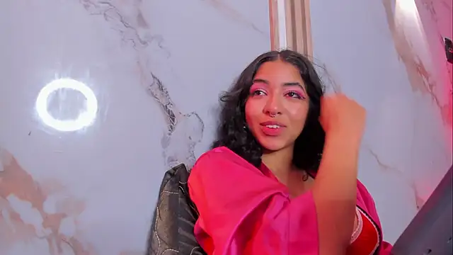 Aron_and_molly's cam snapshot