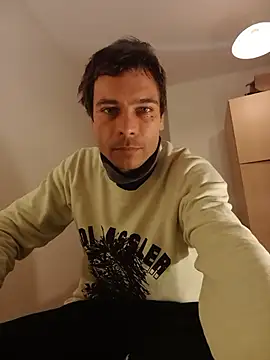 MrMancino's cam snapshot