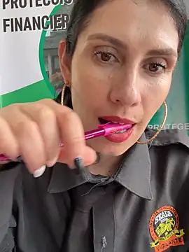 Alysson--'s cam snapshot