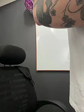 JuliethaDemon_'s cam snapshot