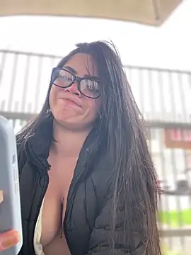 PamelaJonsom_'s cam snapshot