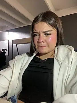 Camila_Duarte2's cam snapshot