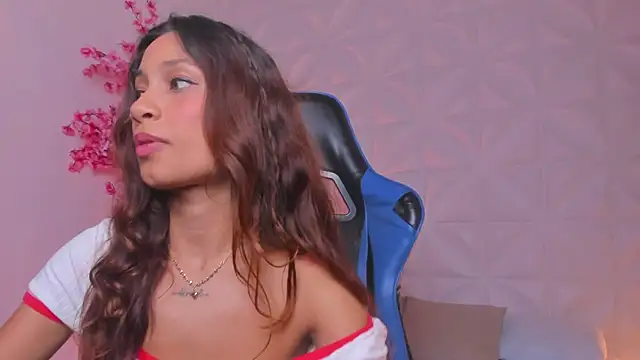 cora_22's cam snapshot