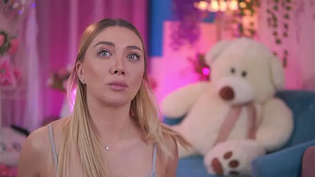 NadyaBlue's cam snapshot