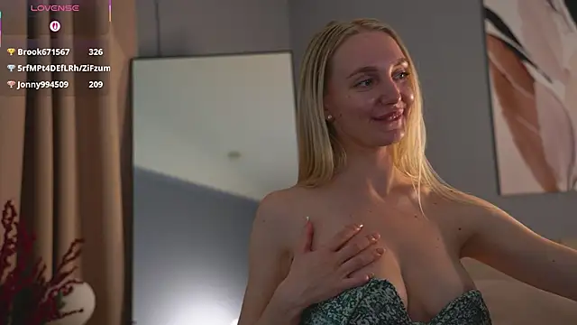 Carolllina_'s cam snapshot