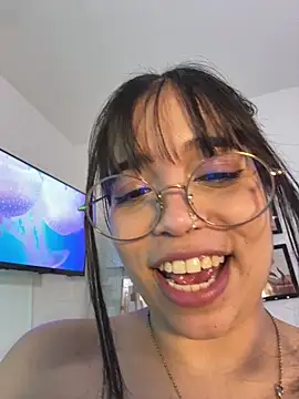 tati_reyess's cam snapshot