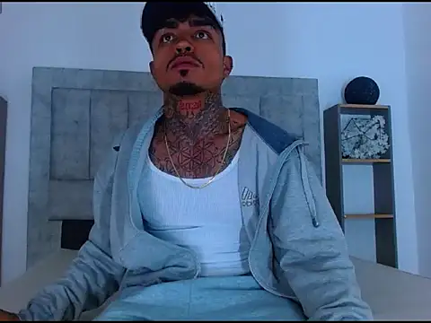 Hot_Latino_x live sex cam