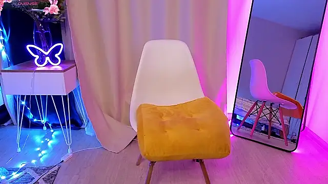 natur_ella's cam snapshot