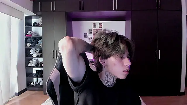 xIce_Boy live sex cam