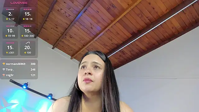 GabiSaenz_'s cam snapshot