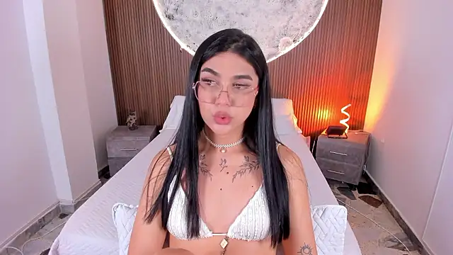 RoseCassie's cam snapshot