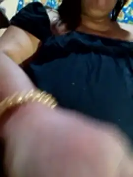 Huge_mama69's cam snapshot