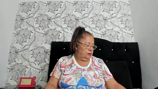 Keira_Lennox's cam snapshot