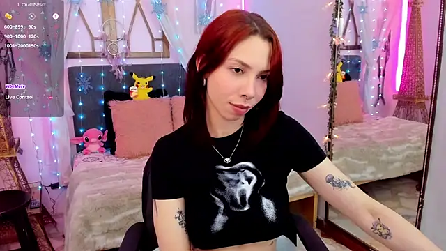 laura_olssen's cam snapshot