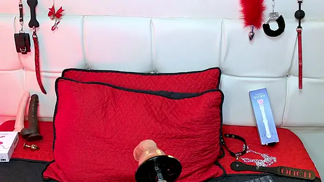 Violet_sl4ve's cam snapshot