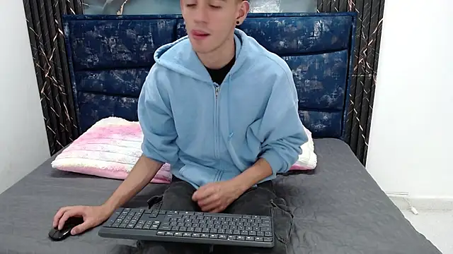 Lust_demian live sex cam