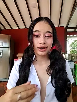 l0lita_emi live sex cam