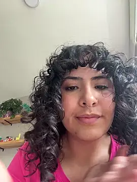 SugarTroubl33 live sex cam