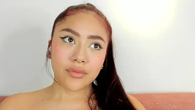 nicolle_pierce's cam snapshot