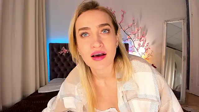 KateOwyns's cam snapshot