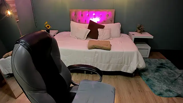 Miss_Cataleya__'s cam snapshot