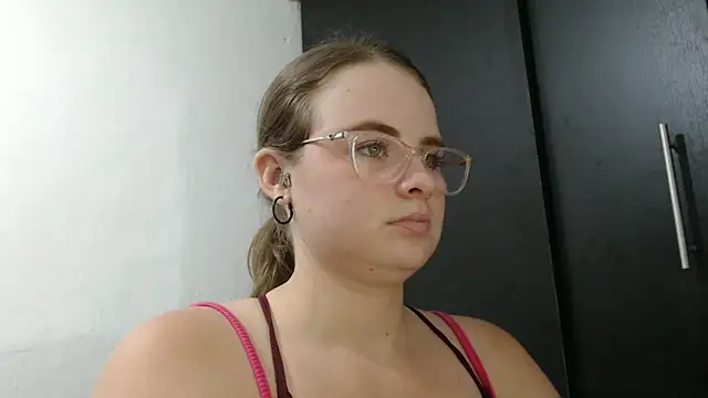 HellenMiyer1111's cam snapshot