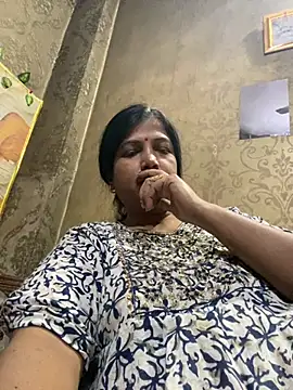 Meera_xxx's cam snapshot