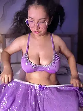 LunaRosse_ live sex cam