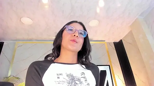 Princess_Violett's cam snapshot